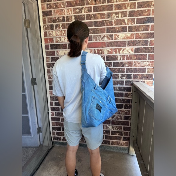 Handmade Triangle Shoulder bag Upcycled Vintage Denim Laidback Jeans Purse - Picture 9 of 10